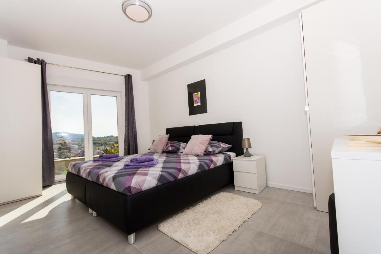 Apartment Julia Трогір Екстер'єр фото
