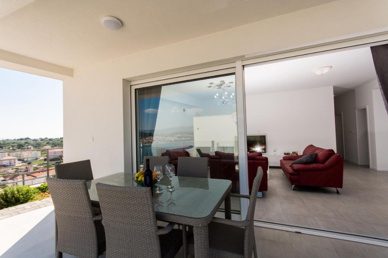 Apartment Julia Трогір Екстер'єр фото