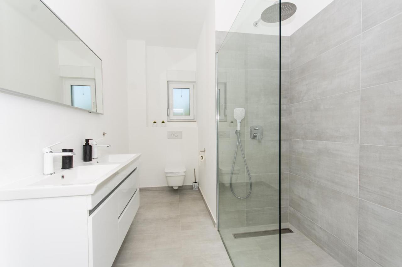 Apartment Julia Трогір Екстер'єр фото