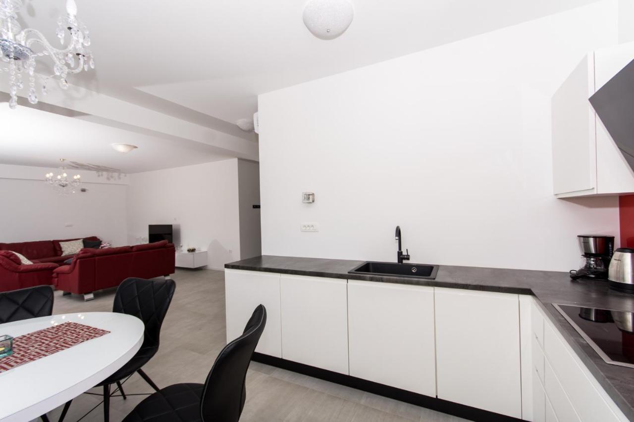 Apartment Julia Трогір Екстер'єр фото