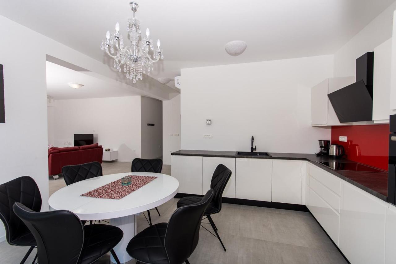 Apartment Julia Трогір Екстер'єр фото